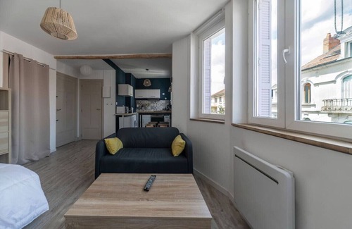 Quartier de France Apartment | Charmant studio - proximité parcs et plan d’eau