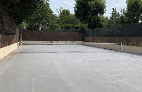 Saintry-sur-Seine Cabin | Charmante Cabane Perchée