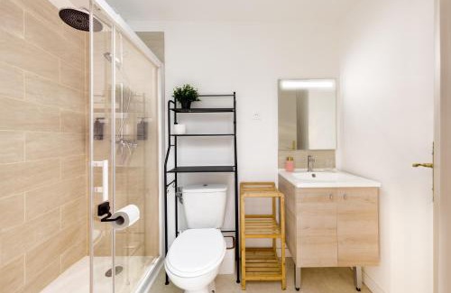 Barentin Apartment | Charmante Cocotte