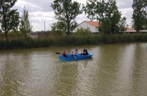 Villeneuve-en-Retz House | Charmante Grange Rénovée avec Piscine et WiFi - FR-1-306-822