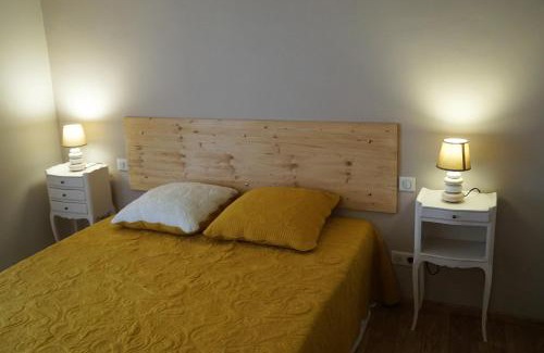 Saint-Thibery House | CHARMANTE MAISON - Meublé de Tourisme 2 étoiles "LOURECANTOU"