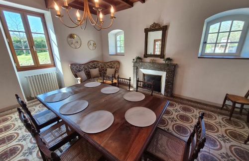 Aubertin House | Charmante maison - Terrasse, Piscine - Près de Pau