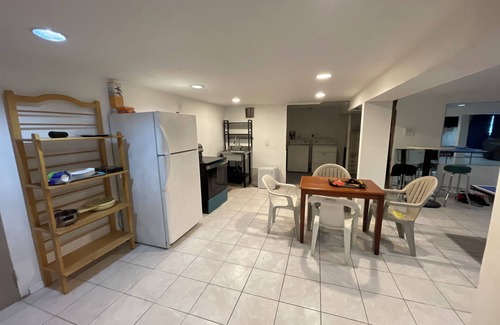 Dix Hills Apartment | Charming 1-bedroom apartment in Dix Hills with AC, WiFi, fitness room, ping pong