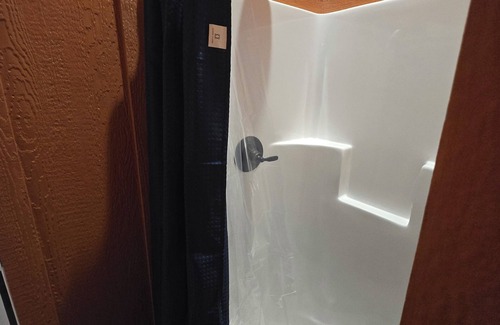 Leary Cabin | Charming 1-bedroom cabin in Hooks with no cleaning fees!