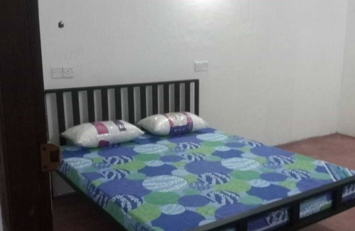 Negombo House | Charming 1-bedroom house with WiFi, AC in peaceful Katunayaka