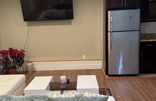 Lake Ronkonkoma House | Charming 1-bedroom house in Ronkonkoma with AC, WiFi, Washer & Dryer