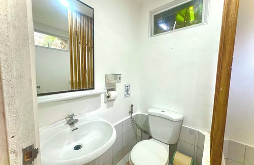 Catangnan Villa | Charming 1-bedroom villa in fabulous General Luna with AC, WiFi