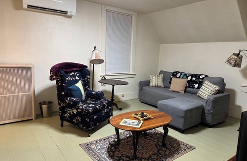 Brattleboro Apartment | Charming 1-bedroom apartment with WiFi, AC in delightful Brattleboro