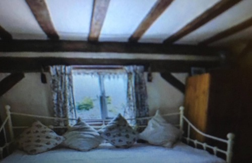 Pulham Market Cottage | Charming 16th Century Thatched Cottage