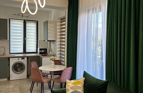 Constanta Apartment | Charming 2 apartments-2 rooms/in central of Constanța,very close of the sea