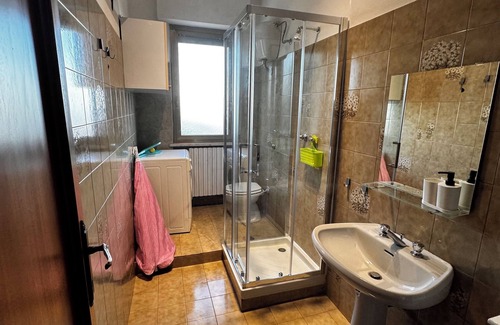 Montesilvano Apartment | Charming 2-bedroom apartment with WiFi, AC in amazing Montesilvano