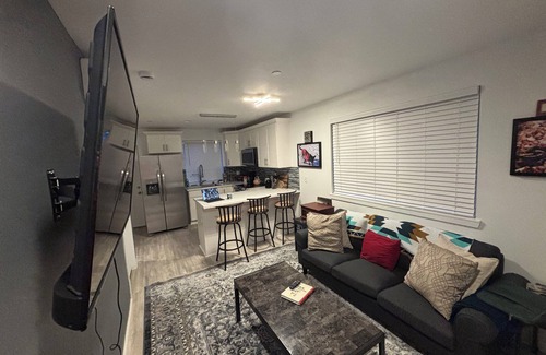 Seattle Metro Area House | Charming 2-bedroom, 2-1/2 bath,New house with AC, in Seattle. Airport 4.2 miles.