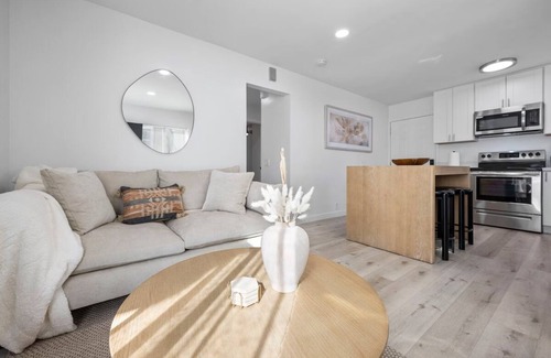 City Heights Apartment | Charming 2-bedroom apartment in sunny City Heights with AC