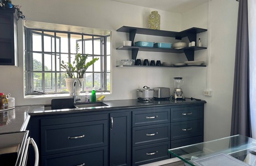 Port of Spain Apartment | Charming 2-bedroom apartment with WiFi, AC and incredible views in Maraval