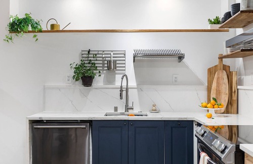 Ravenna Apartment | Charming 2-bedroom apartment with WiFi in beautiful Seattle