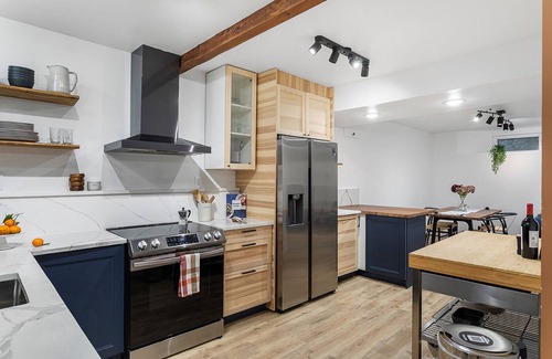 Ravenna Apartment | Charming 2-bedroom apartment with WiFi in beautiful Seattle