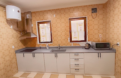 Dammam Apartment | Charming 2-bedroom apartment in marvelous Dammam with WiFi, AC