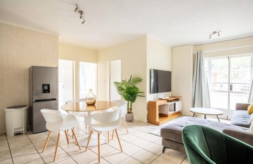 Korce Apartment | Charming 2-bedroom apartment with AC, WiFi in fantastic Korçë