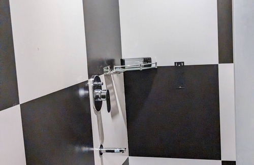 Aluva Cottage | Charming 2-bedroom cottage facing river with AC, WiFi in welcoming Aluva