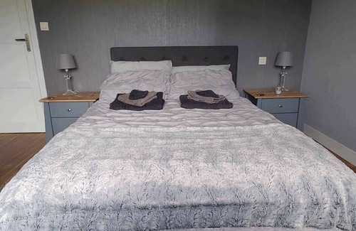 Chaulieu Other | Charming 2-bedroom farmhouse in Chaulieu. Only 10 mins drive to town. 3 star acc