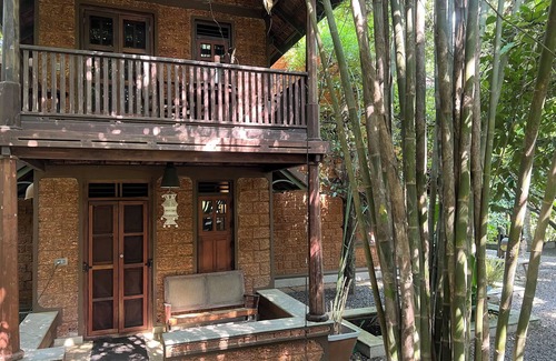 Perumbavoor Other | Charming 2-bedroom farmhouse in delightful Kochi with WiFi, AC