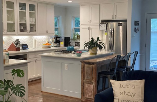 Westcliff House | Charming 2 bedroom house with great outdoor living area in across from TCU