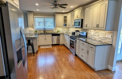 Southold House | Charming 2-bedroom home with AC in the heart of Wine Country