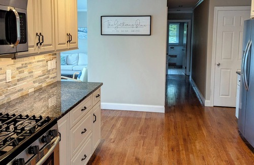 Southold House | Charming 2-bedroom home with AC in the heart of Wine Country