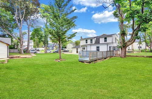 Holbrook House | Charming 2-bedroom house in delightful Holbrook with AC