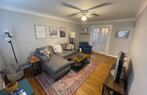 Kirkwood House | Charming 2-bedroom house with AC and WiFi in pleasant Kirkwood