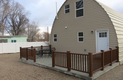 Lovell House | Charming 2-bedroom house in Lovell with AC, WiFi.