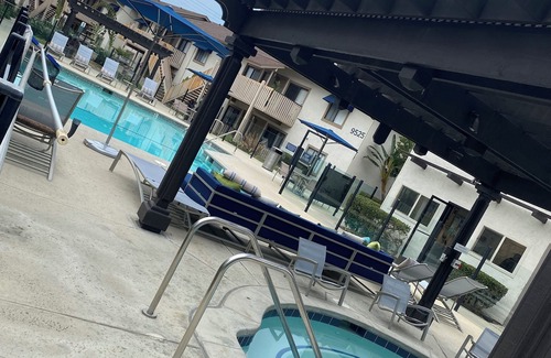 University City House | Charming 2-bedroom townhome with WiFi in most-wanted town in San Diego county.