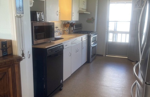 Port Lavaca House | Charming 2-bedroom house with WiFi, AC in welcoming Port Lavaca