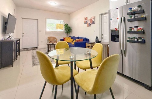 Liberty City House | Charming 2BR w/Housemate