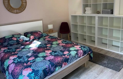 Donzere Apartment | Charming 3-Bed Apartment near Montelimar