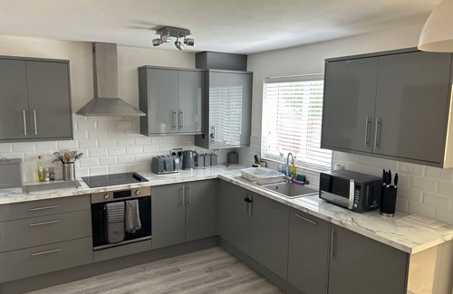 Ridgeway House | Charming 3-bedroom house with WiFi, in lovely Kiveton Park