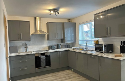 Ridgeway House | Charming 3-bedroom house with WiFi, in lovely Kiveton Park