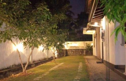 Kamburugamuwa Villa | Charming 3-bedroom villa with WiFi and AC in Kamburugamuwa