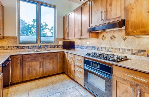 Santa Fe House | Charming 3-bedroom, 2-bath house in Santa Fe with fully furnished guest house.