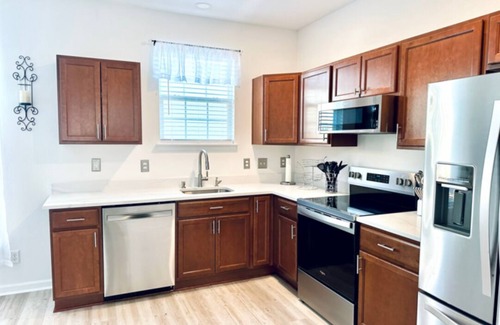 Ashburn House | Charming 3 bedroom, 3.5 bathroom Townhome In Ashburn, Virginia