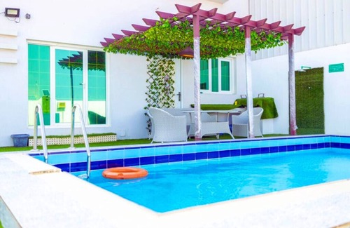 Al Hadd House | Charming 3-bedroom Beach House in delightful Al Hadd