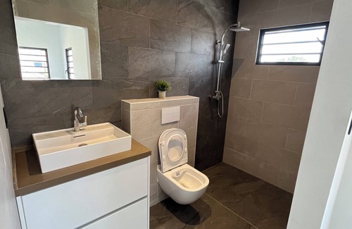 Noord Condo | Charming 3-bedroom condo with AC and WiFi in beautiful Paramaribo