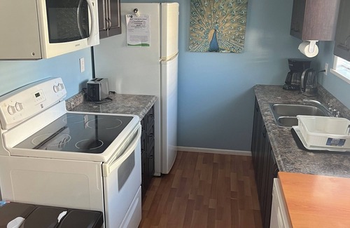 Cultus Lake House | Charming 3-bedroom house with WiFi and AC in Cultus Lake.