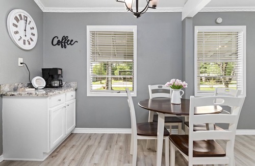 Lumberton House | Charming 3-bedroom house with AC, WiFi in peaceful Lumberton