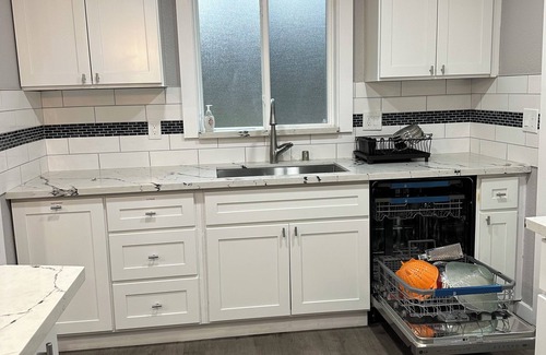 Olympia House | Charming 3-bedroom house with fitness room, WiFi in the heart of Lacey