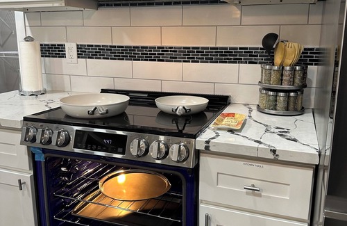 Olympia House | Charming 3-bedroom house with fitness room, WiFi in the heart of Lacey