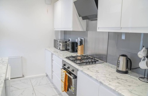 Skegby House | Charming 3-Bed Home with Garden & Great Location | Pass The Keys