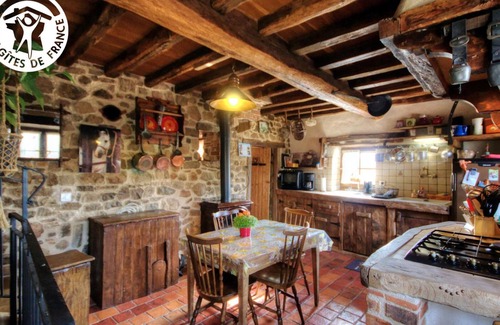 Chirassimont Cottage | Charming 3-Story Cottage with Garden, Wood Stove, and Pizza Oven in Scenic Countryside