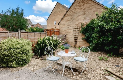 Stoke Gifford House | Charming 4-Bedroom Retreat in Stoke Gifford