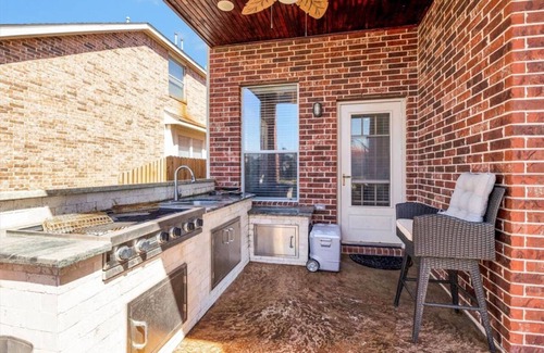 Sydney Harbour House | Charming 4-bedroom house with WiFi and AC in Cypress